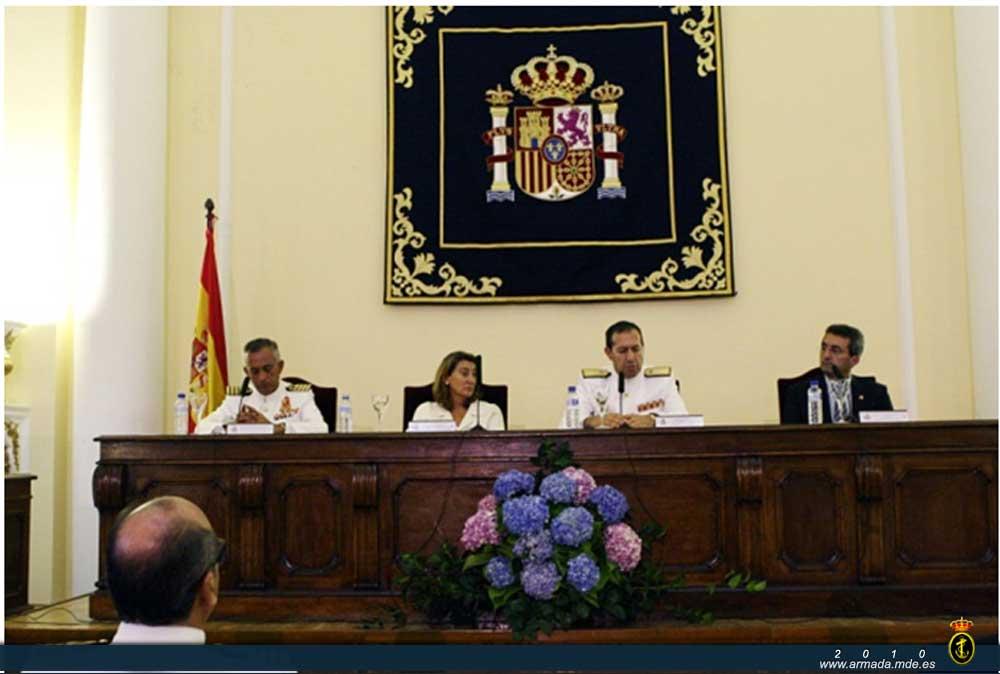Acto de inauguración del curso académico presidido por la Subsecretaria de Defensa, María Victoria San José Villacé