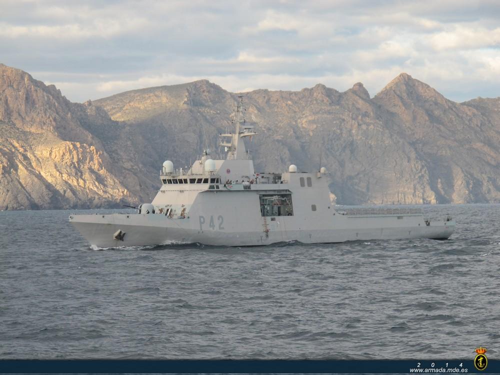 The oceanic patrol vessel ‘Rayo’ set sail from her home port in Las Palmas