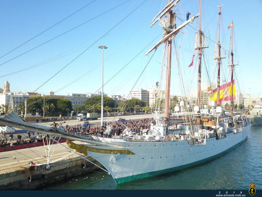 Salida del XCI Crucero del Juan SebastiÃ¡n de Elcano