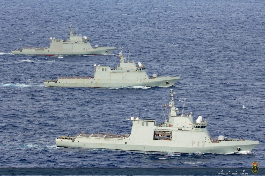 Los buques de Acción Marítima del Mando Naval de Canarias se adiestran en aguas de Gran Canaria
