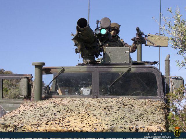 Batallón de Desembarco Mecanizado, Vista frontal de un Hummer con TOW.