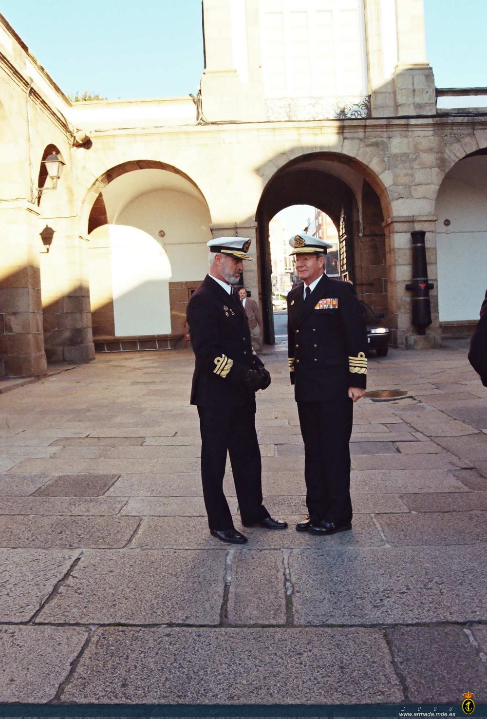 El Almirante de la Flota es recibido por el Almirante del Arsenal de Ferrol