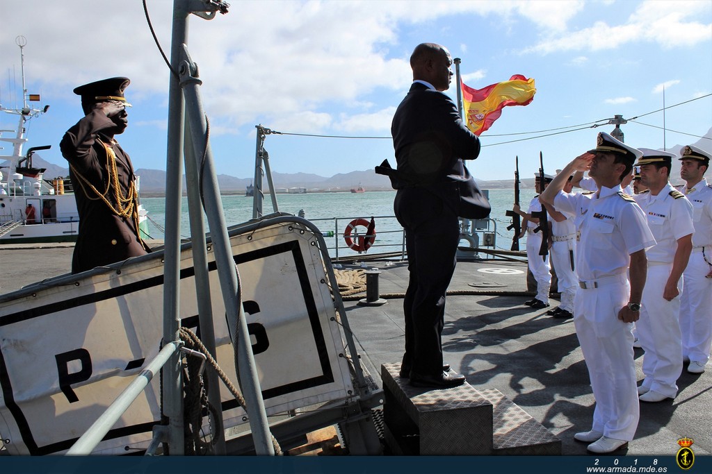 Embarque Ministro de Defensa Cabo Verde