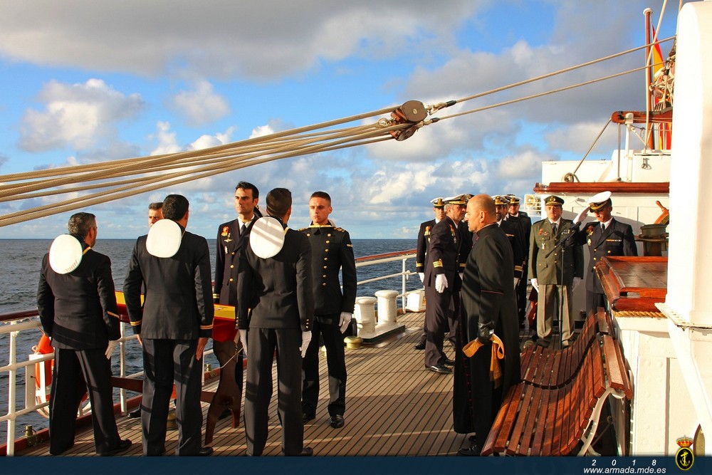 Training ship ‘Juan Sebastián de Elcano’ paid tribute to Cdr. Montojo and the crew of Argentinian Navy submarine ‘San Juan’