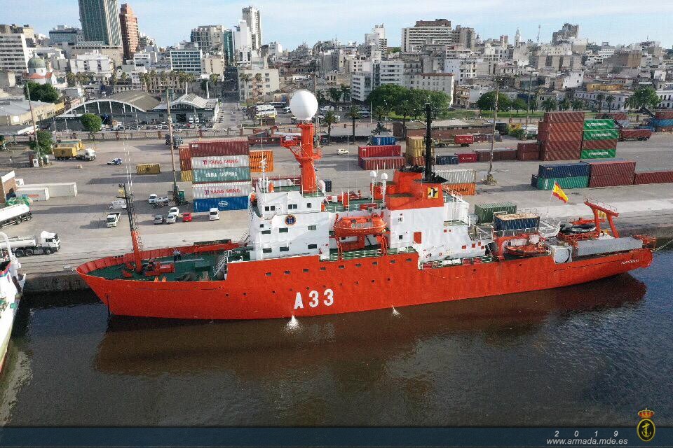 El Buque de Investigación Oceanográfica "Hespérides" recala en Montevideo