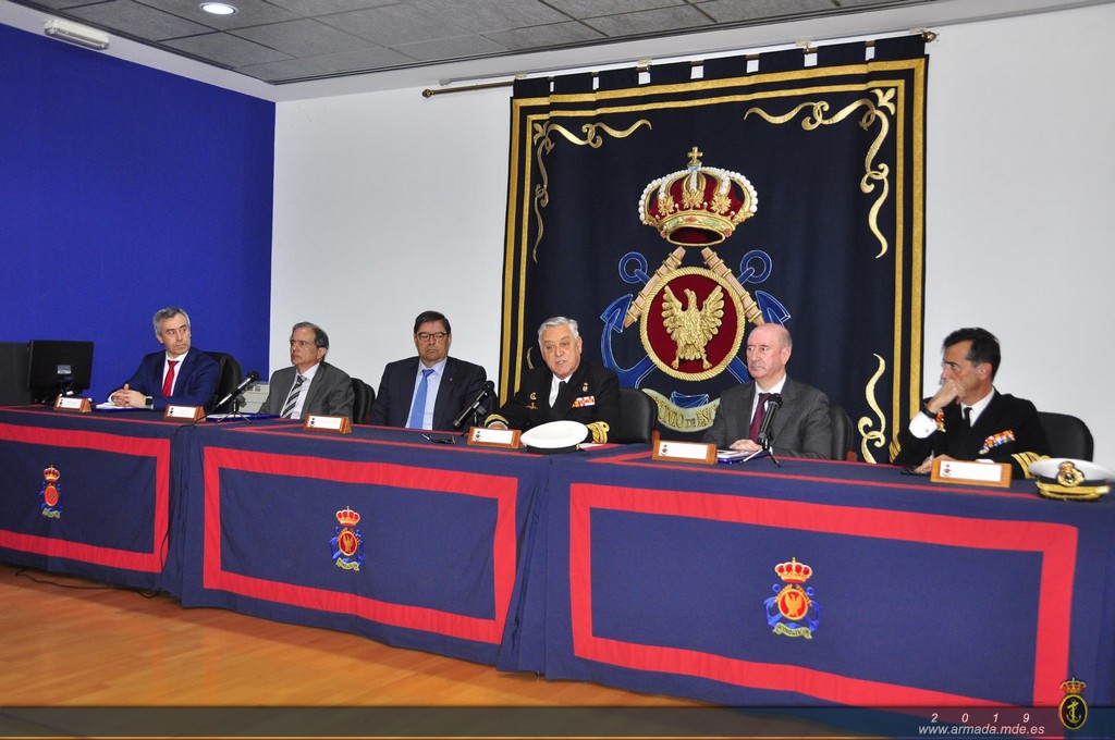 El "Encuentro en la era" celebrado en la Escuela de Especialidades de la Armada Antonio Escaño, aborda la Transformación Digital