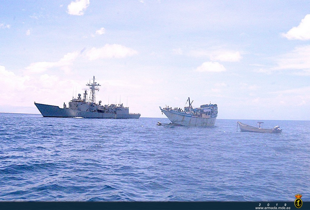 La fragata "Navarra" libera un pesquero yemení de un secuestro pirata